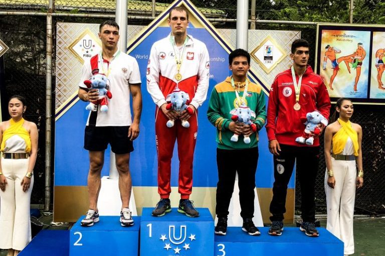 Łukasz Radosz zdobywa Uniwersytecki tytuł Mistrza Świata, Natalia Leciejewska Vice Mistrzem World University Muaythai Championships w Tajlandii
